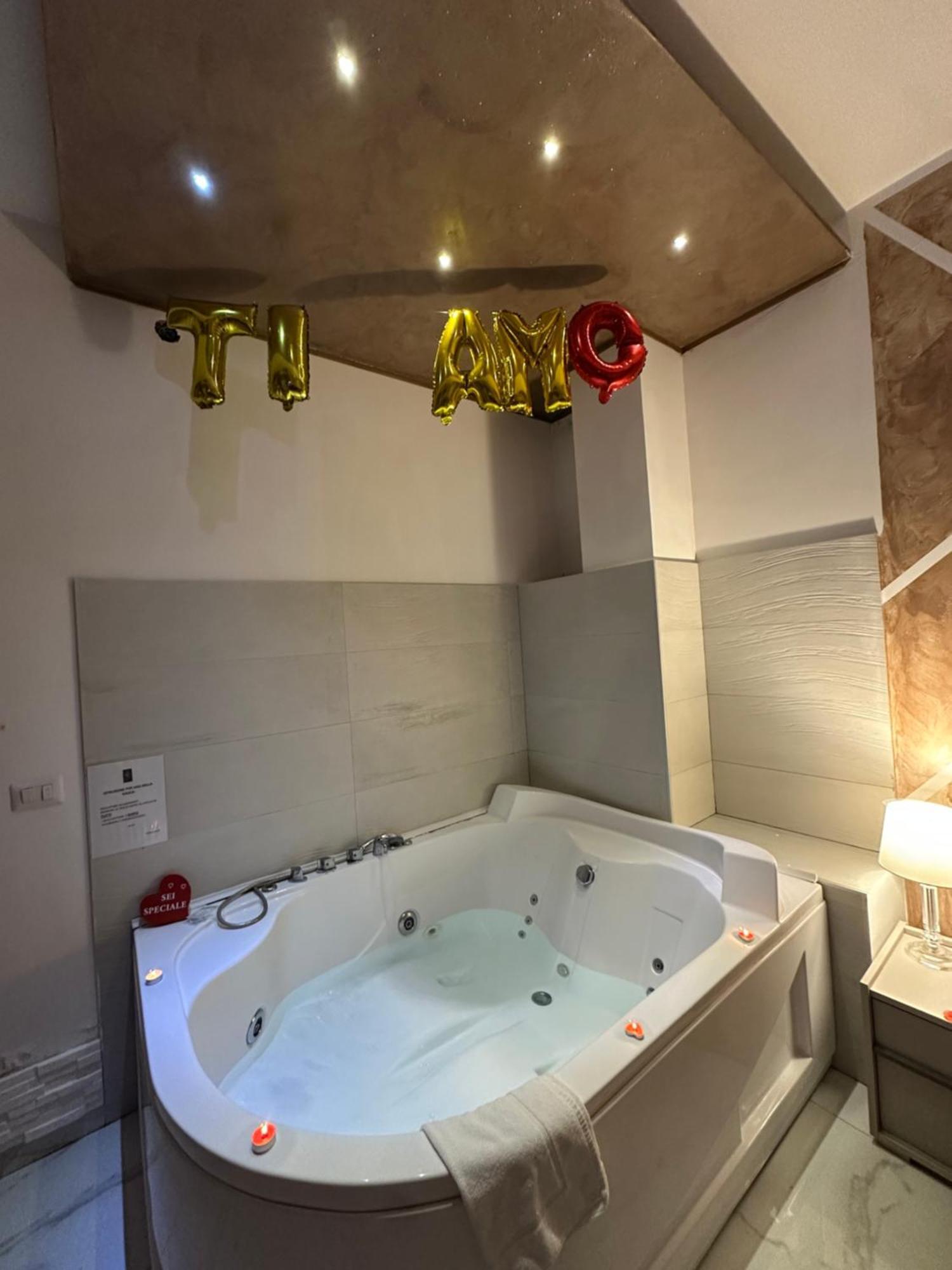 Infinity Suite Acerra Bagian luar foto